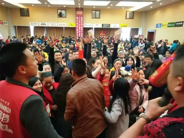 熱烈祝賀亮閣門窗益陽專賣店聯盟活動61單完美落地！