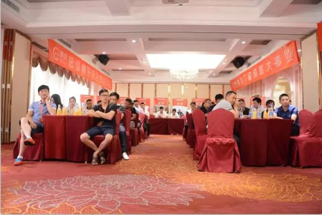 亮閣門窗7月6日超級(jí)俱樂部座談會(huì)，熱烈歡迎全國各地經(jīng)銷商家人們回家！