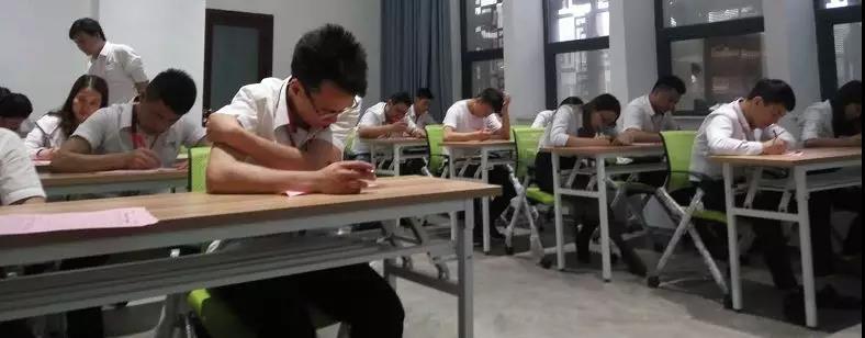 聚勢(shì)奮進(jìn)，共創(chuàng)新時(shí)代｜亮閣門窗新晉家人專業(yè)知識(shí)通關(guān)考核！